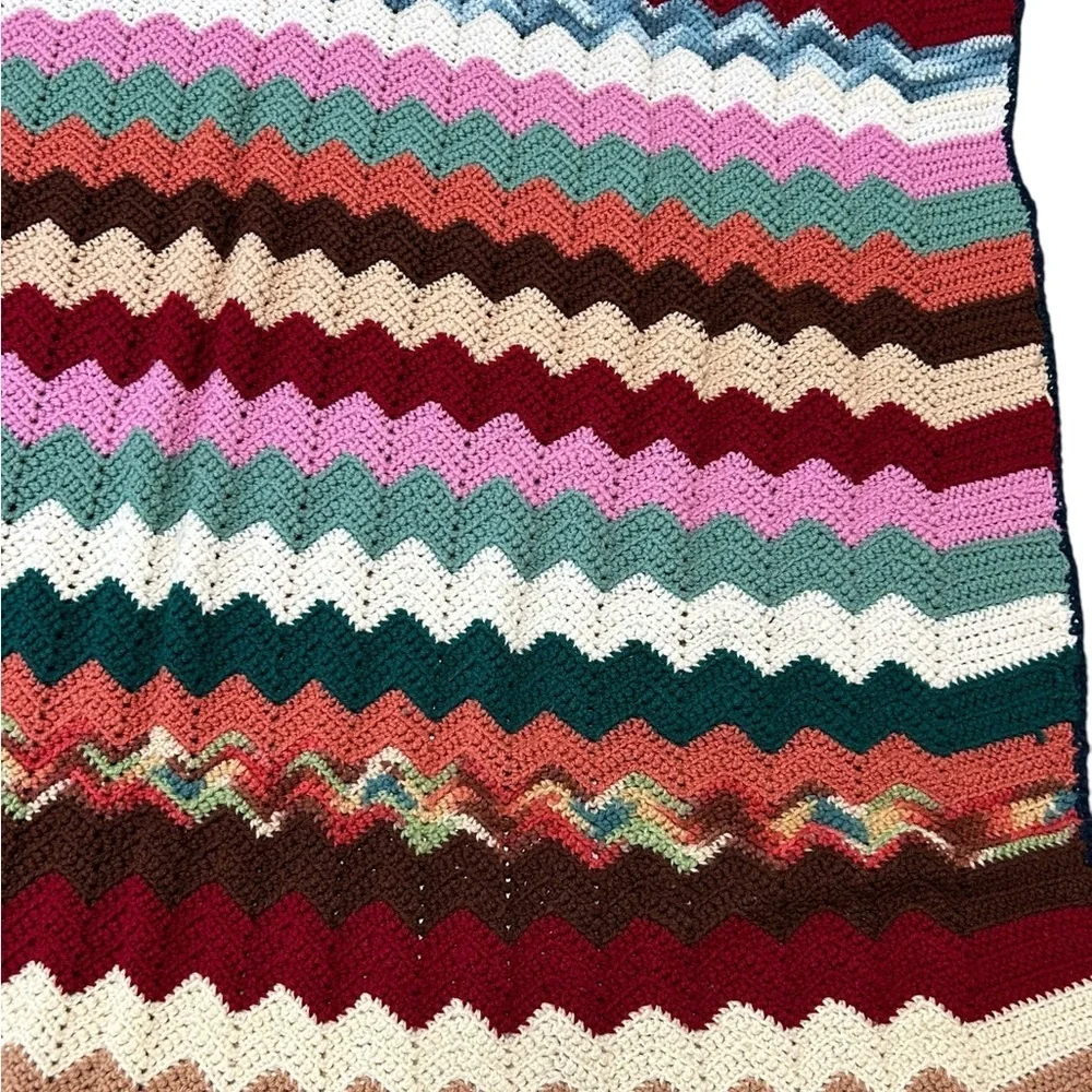 Handmade Vintage Afghan Throw Blanket Zigzag Colorful Chevron Pattern 60 X 65